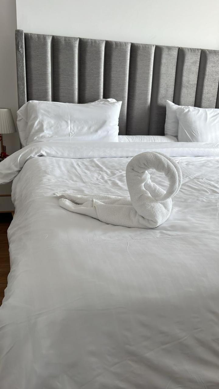 Apartment برج داماك *
